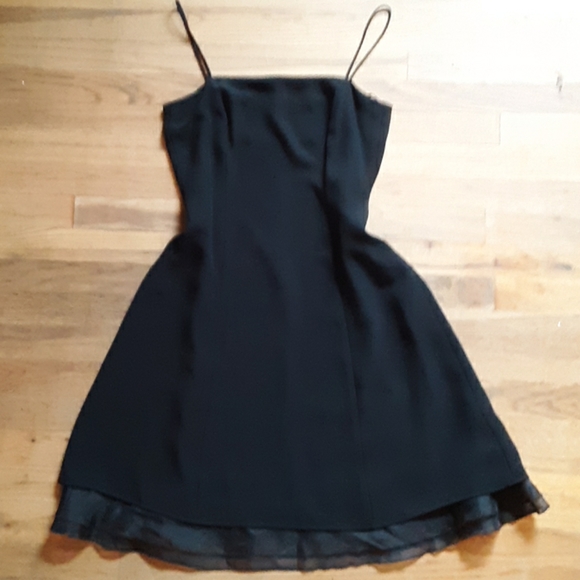 Ann Taylor Dresses & Skirts - Ann Taylor little black dress